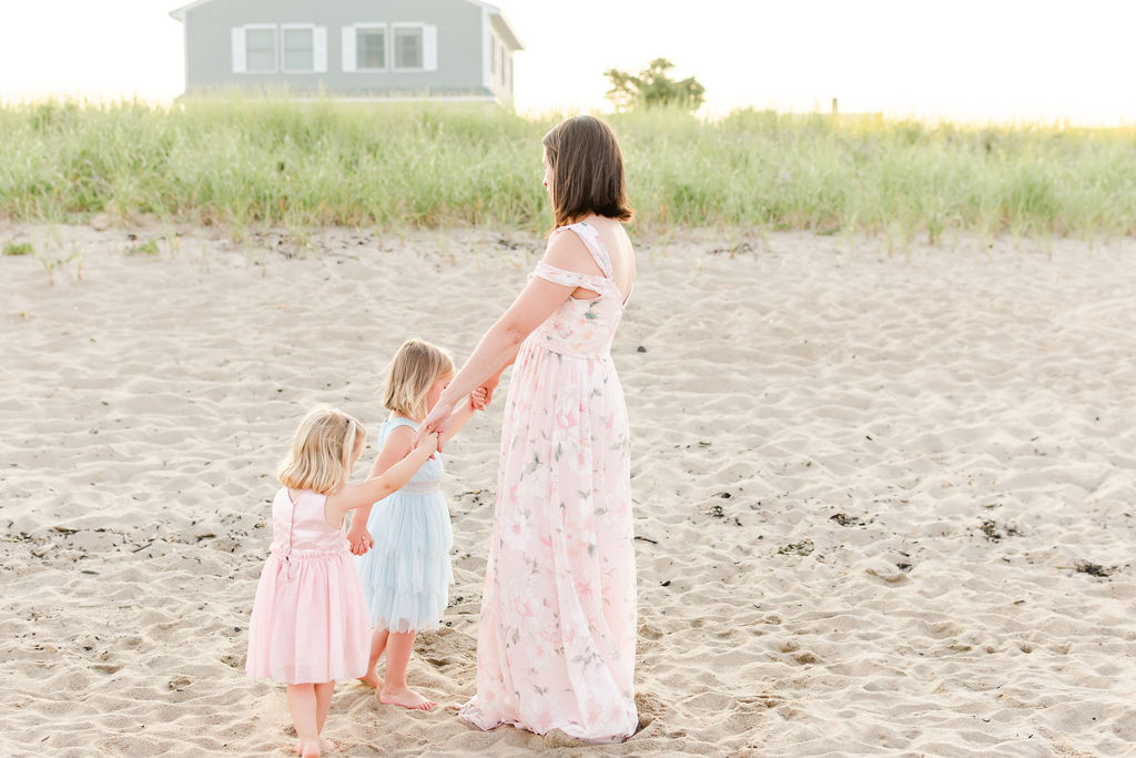 Canton, CT Newborn and Family Photographer | Sharon Leger Photography | Family Beach Session