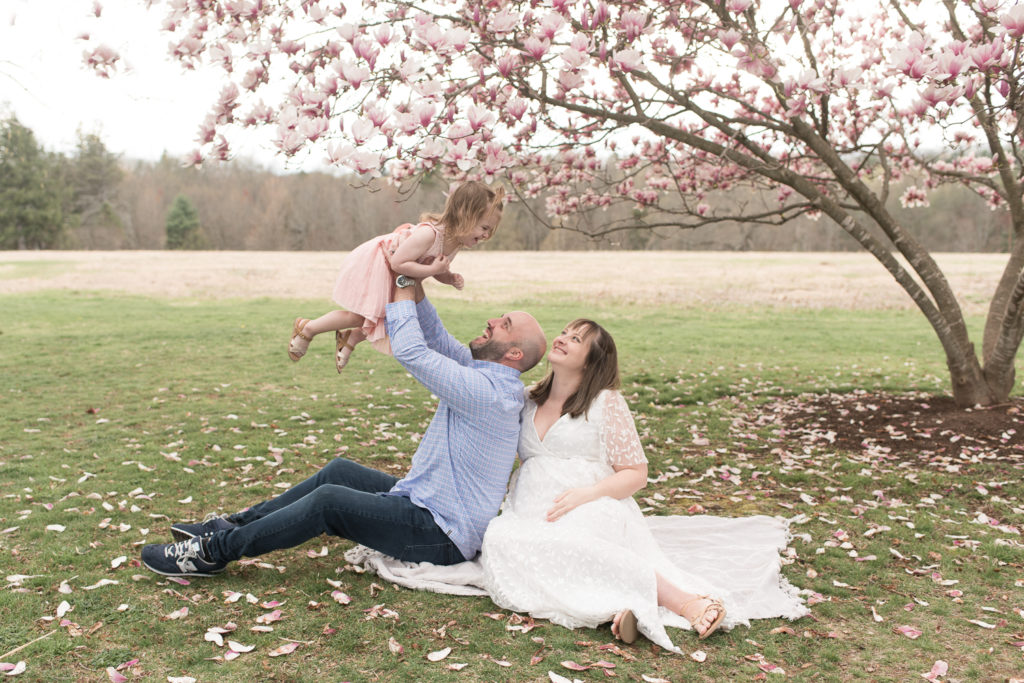 Outdoor spring maternity session in West Hartford, CT | Sharon Leger Photography | Newborn and Family Photographer, Canton, Connecticut