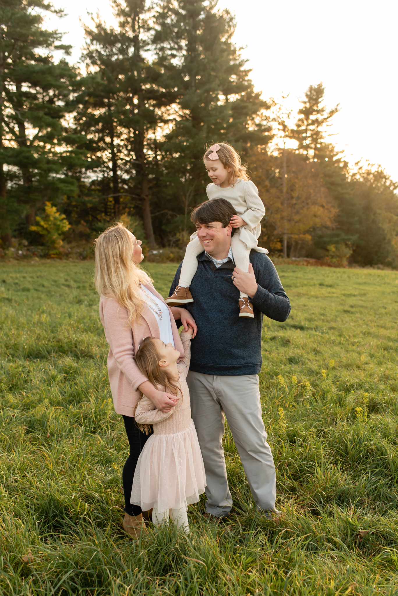 Sharon Leger Photography || Canton, CT Family and Newborn Photographer | Extended family session in Litchfield, Connecticut