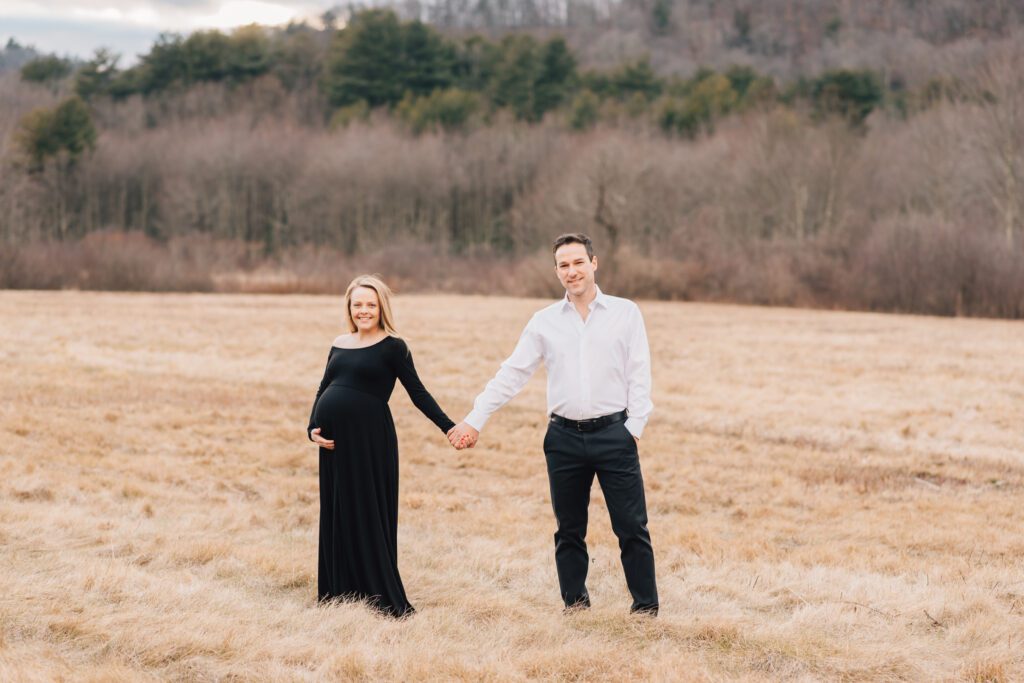 Winter Maternity Session | CT Maternity Photographer