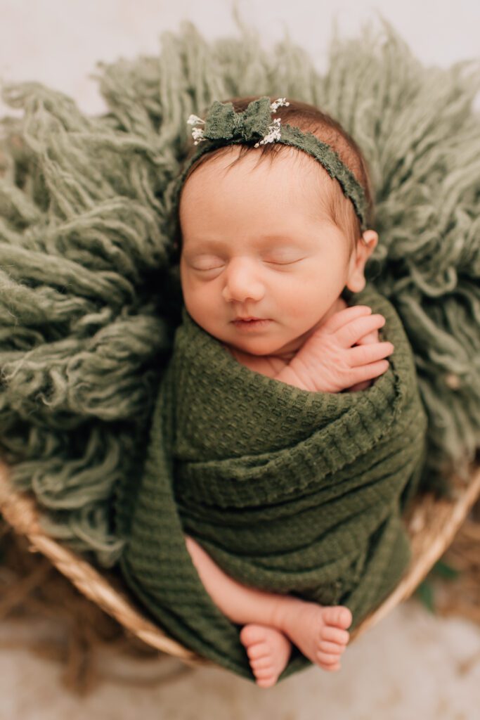 Elowyn | Canton Connecticut Newborn Photographer