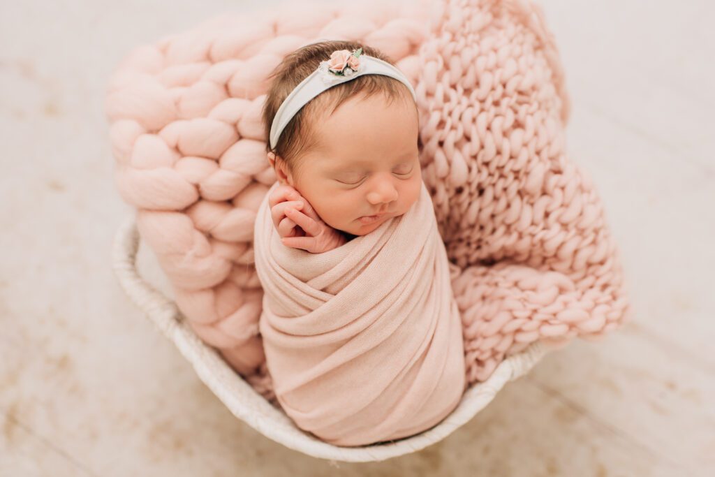 Elowyn | Canton Connecticut Newborn Photographer