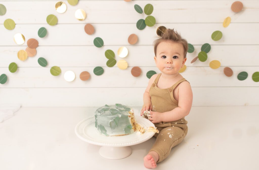 Saint Patrick’s Day Green Cake Smash | Newborn and Family Photographer