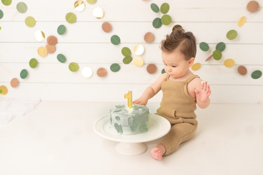 Saint Patrick’s Day Green Cake Smash | Newborn and Family Photographer