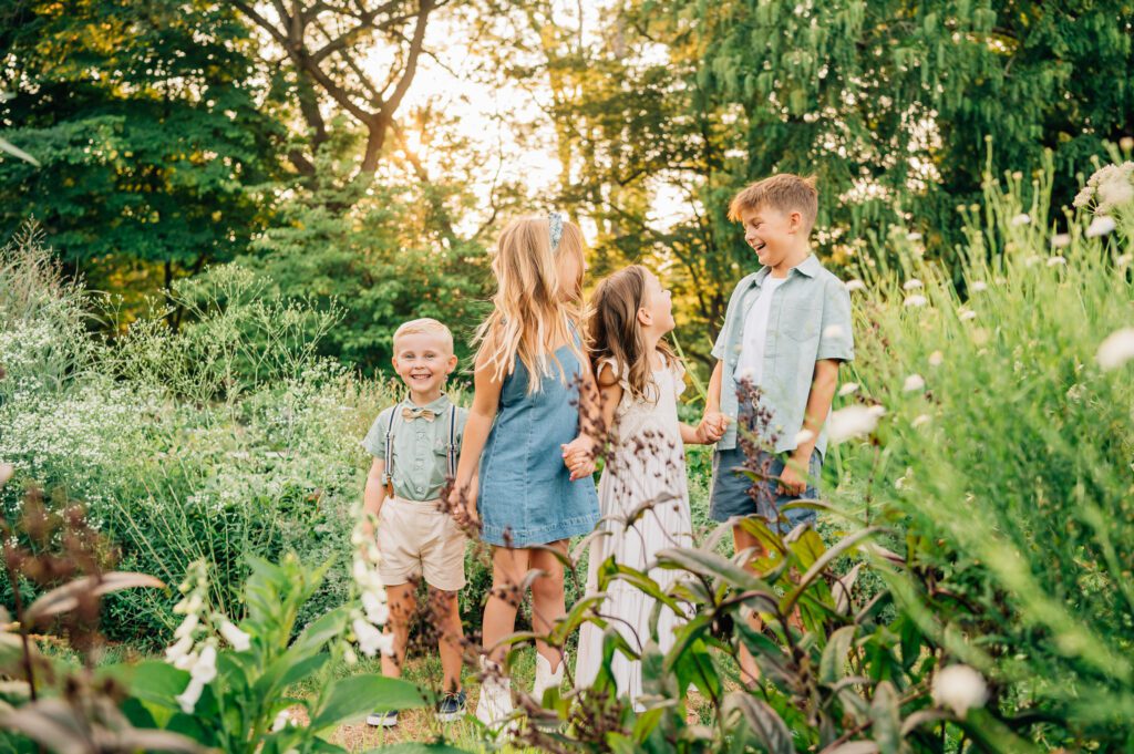 Summer Extended Family Session at Elizabeth Park | Canton CT Family Photographer